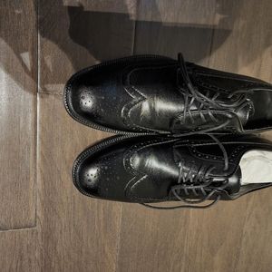 Brand New Stafford Mens Black Wingtip Shoes